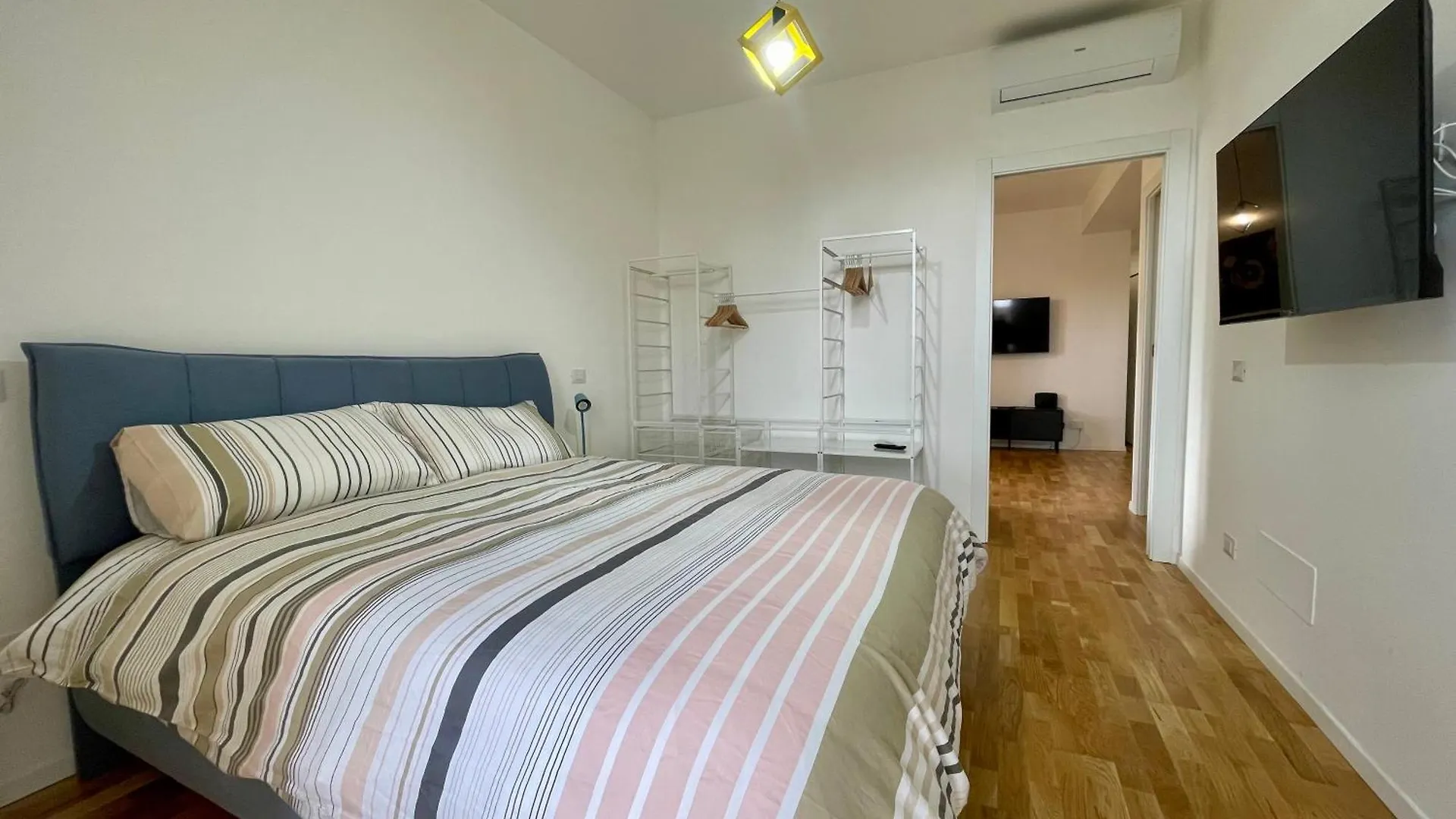 Metro Marconi - University Quarter Apartments Rome 0*,
